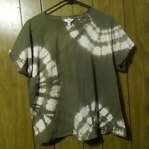 Time and Tru Olive Tie-Dye Short Sleeve Tee